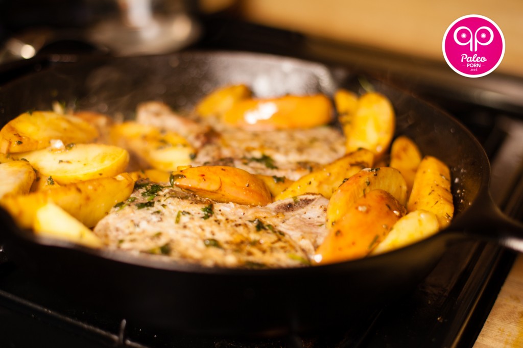 Paleo Pork Chops and Apples